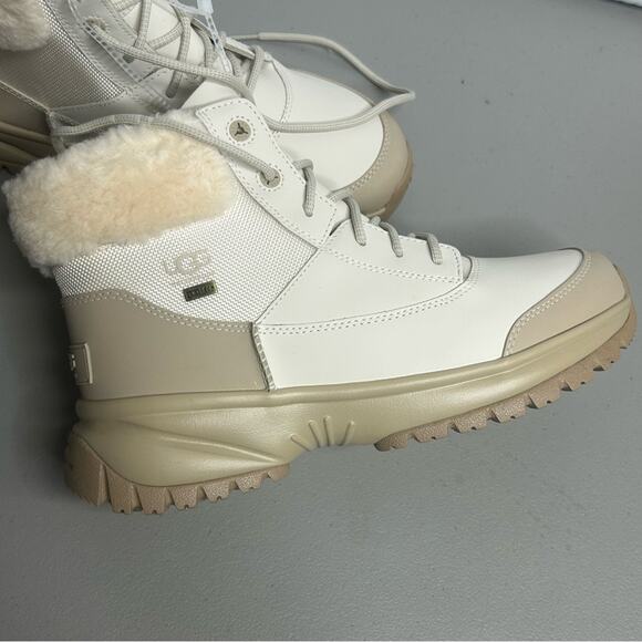 UGG Rubber Boots Yose Fluff V2 Lace Up Winter Boot White Pine Womens Size 10 NEW - Picture 2 of 9